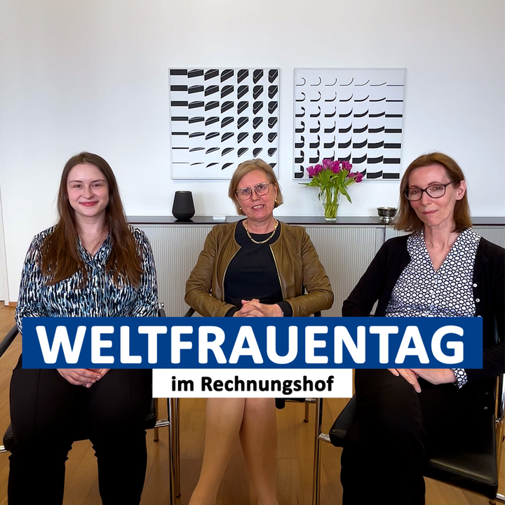 Rechnungshof-Präsidentin Margit Kraker mit Prüferinnen des RH - Copyright: Foto: Rechnungshof